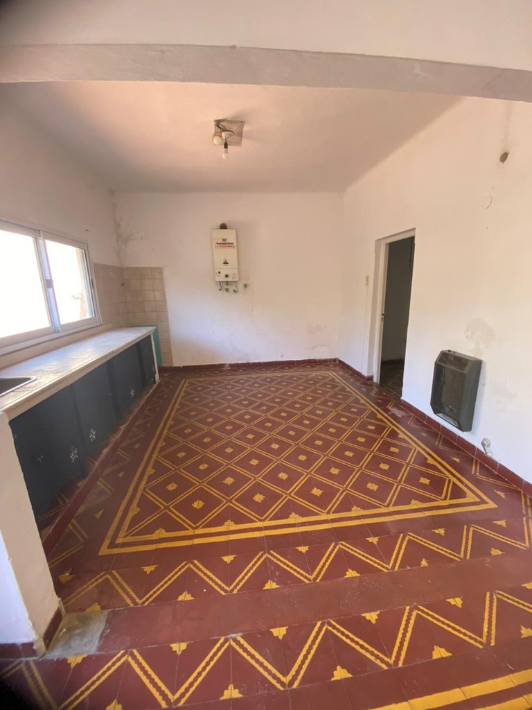 ✅OPORTUNIDAD CASA AMPLIA CON FONDO/ APTA CREDITO!