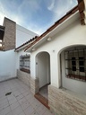 CASA AMPLIA EN ALQUILER