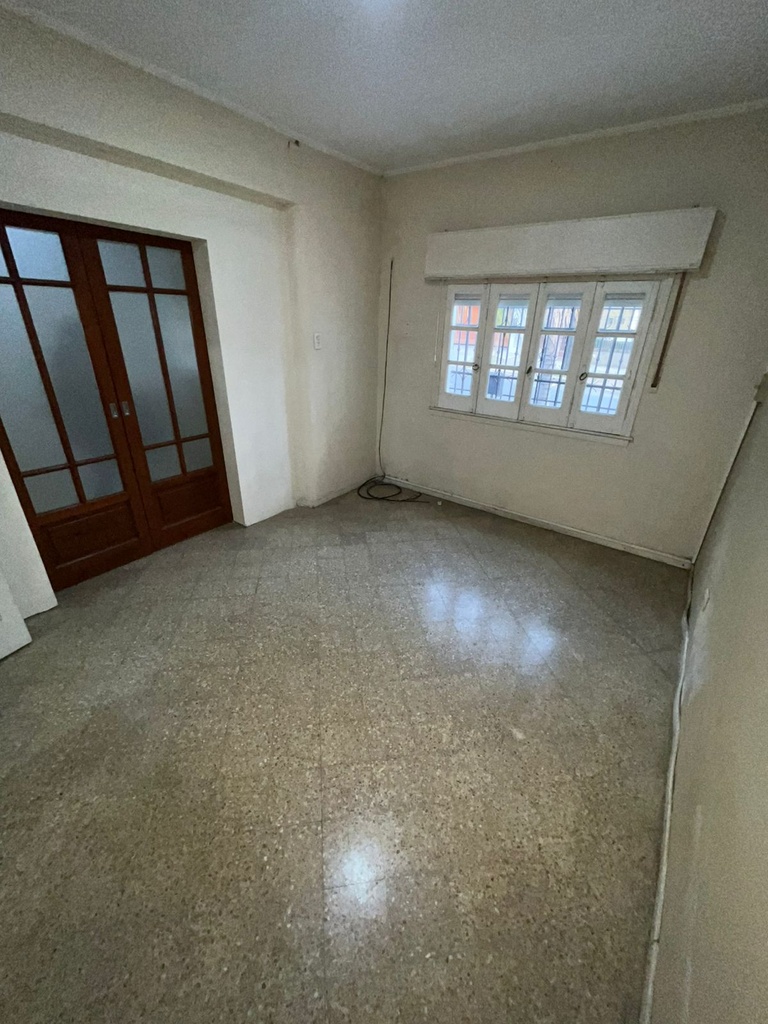 CASA AMPLIA EN ALQUILER