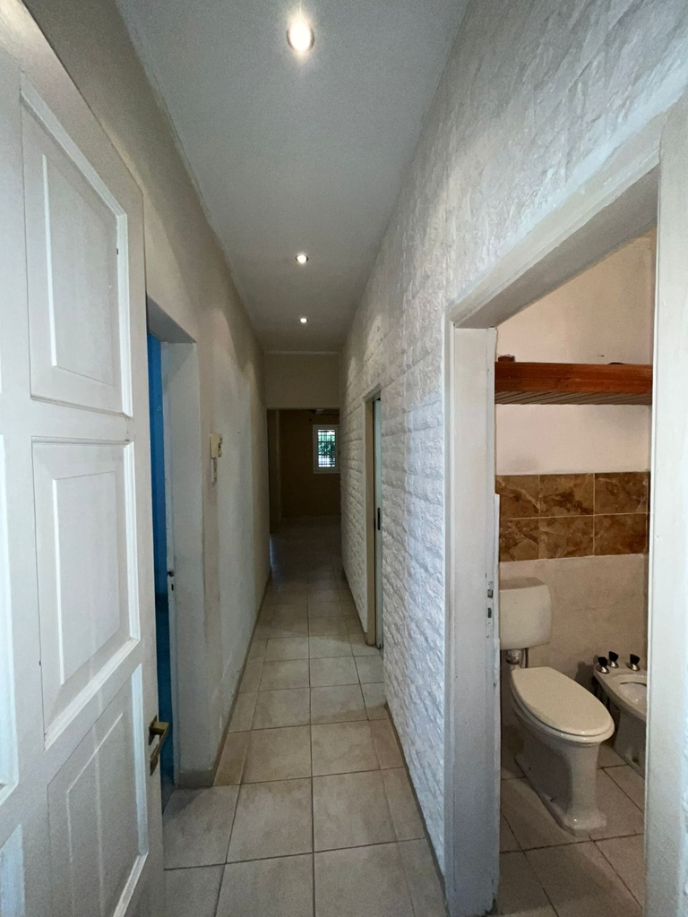CASA AMPLIA EN ALQUILER