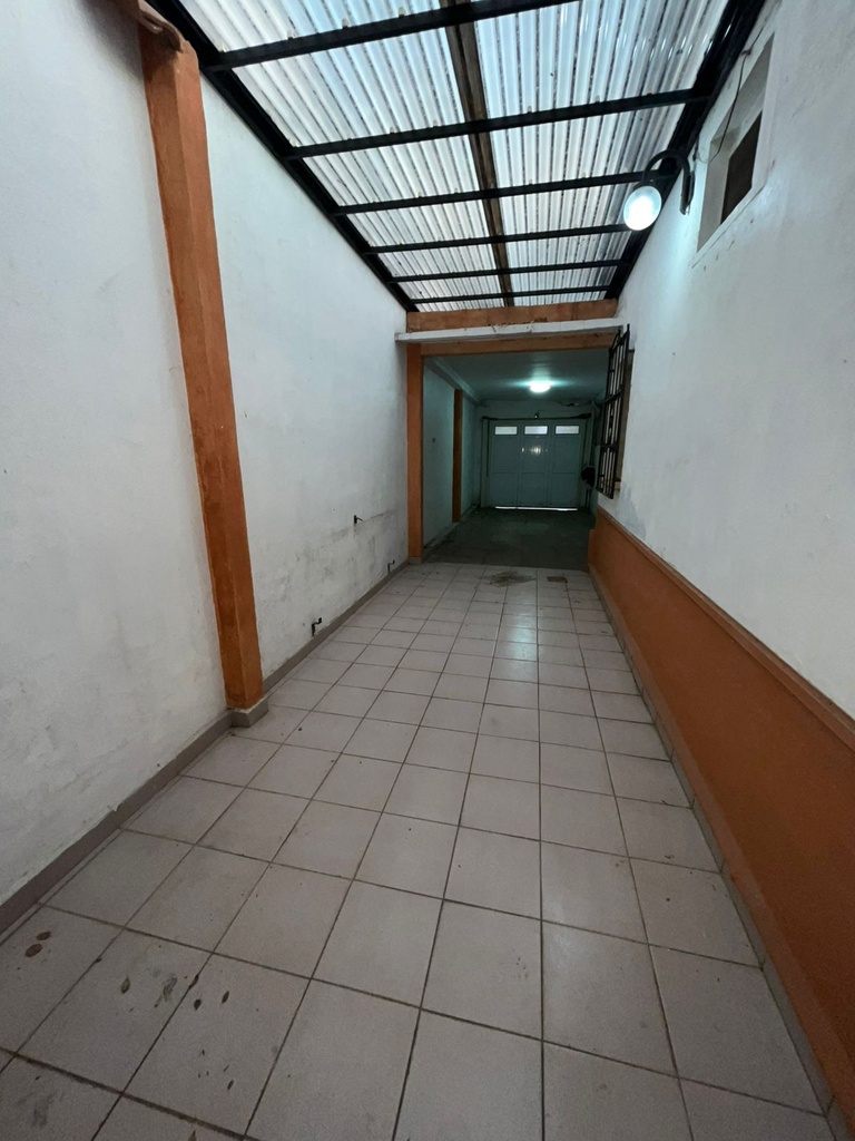 CASA AMPLIA EN ALQUILER