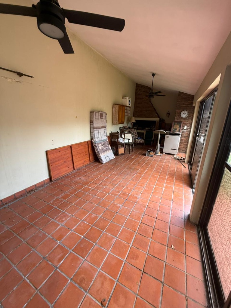 ✅ INCREÍBLE CASA EN ESQUINA ZONA YPF RUTERO!  