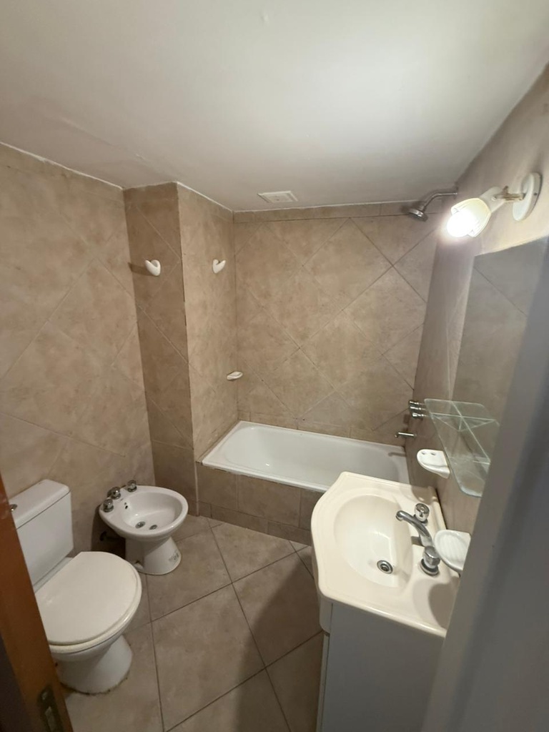 ✅ALQUILER DEPARTAMENTO UN DORMITORIO NOGOYA 176 PLANTA BAJA.