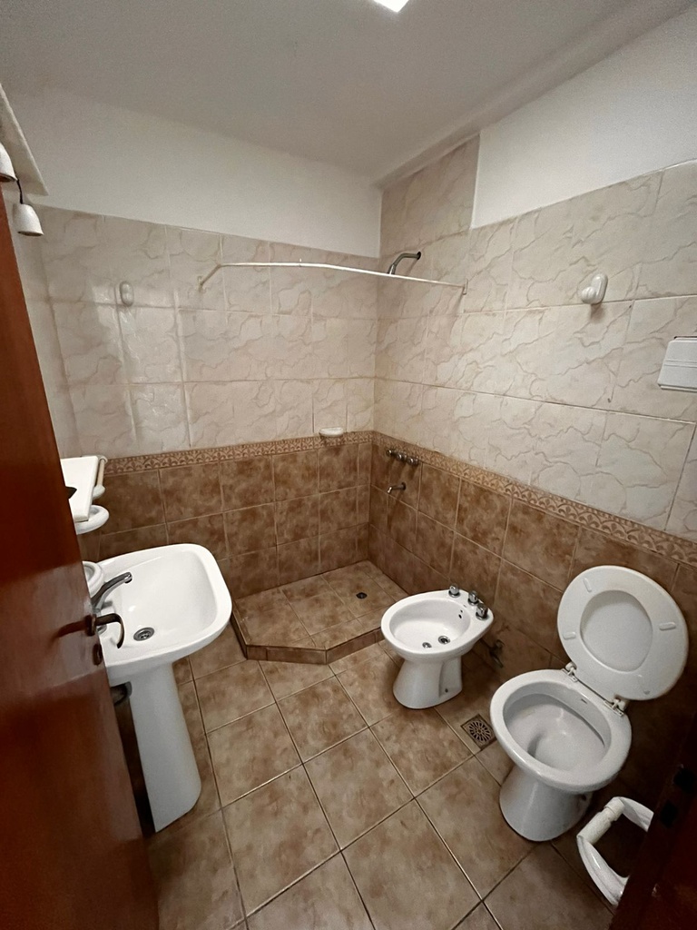 Moreno 557 1ero "A" / dpto 1 dormitorio   