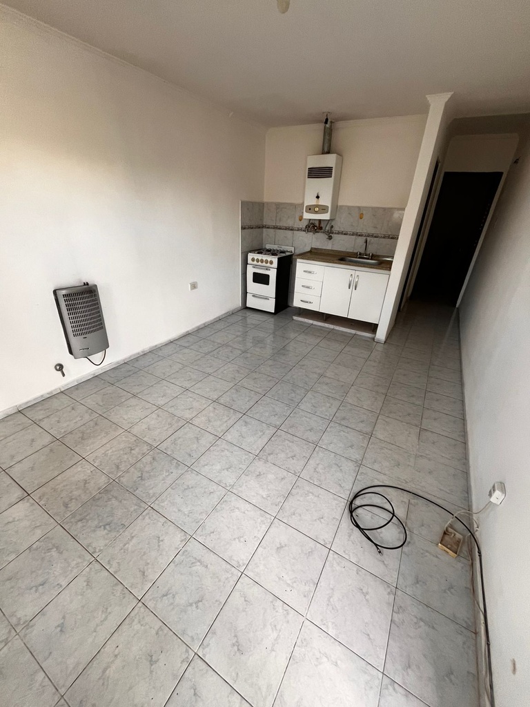ALQUILER DEPARTAMENTO MORENO 557